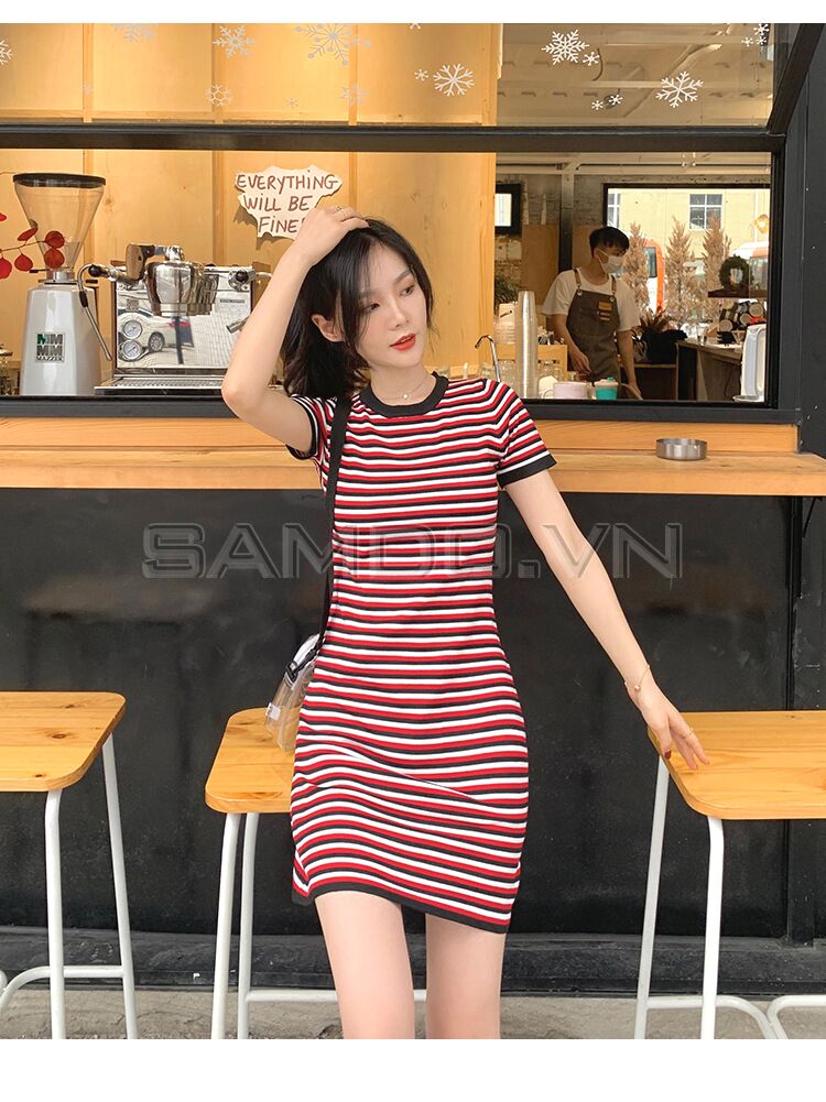 Hotgirl Hàn bật mí cách phối chân váy kẻ ngang đẹp với món đồ tùy thích -  Thời trang - Việt Giải Trí