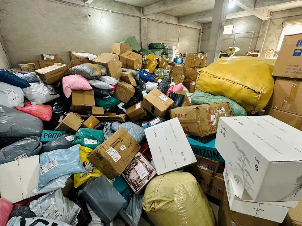 Dịch vụ order đồ trung quốc tại Hải Long Logistics