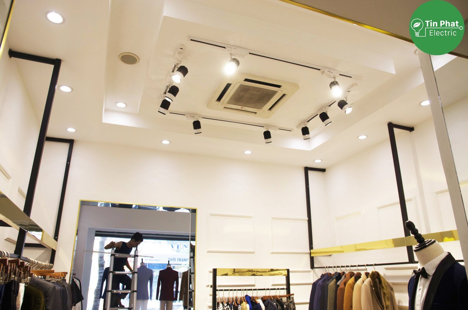 Đèn led chiếu điểm & Đại Lý Phân Phối Đèn Led chiếu điểm MPE Tân Phú Tp.HCM