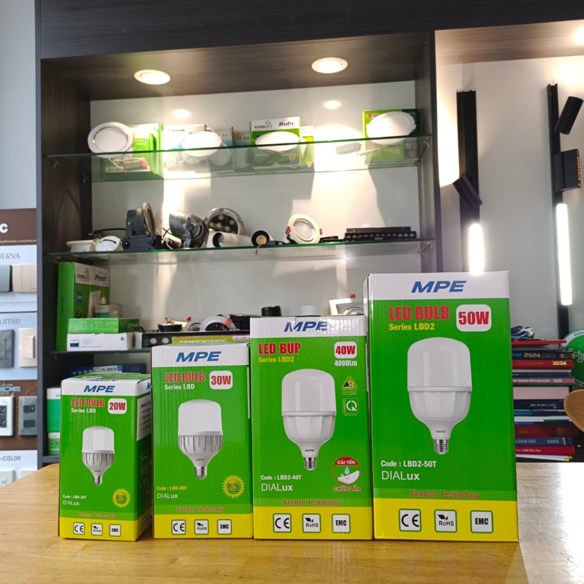 LBD-30V (Đèn led bulb 30W vàng)