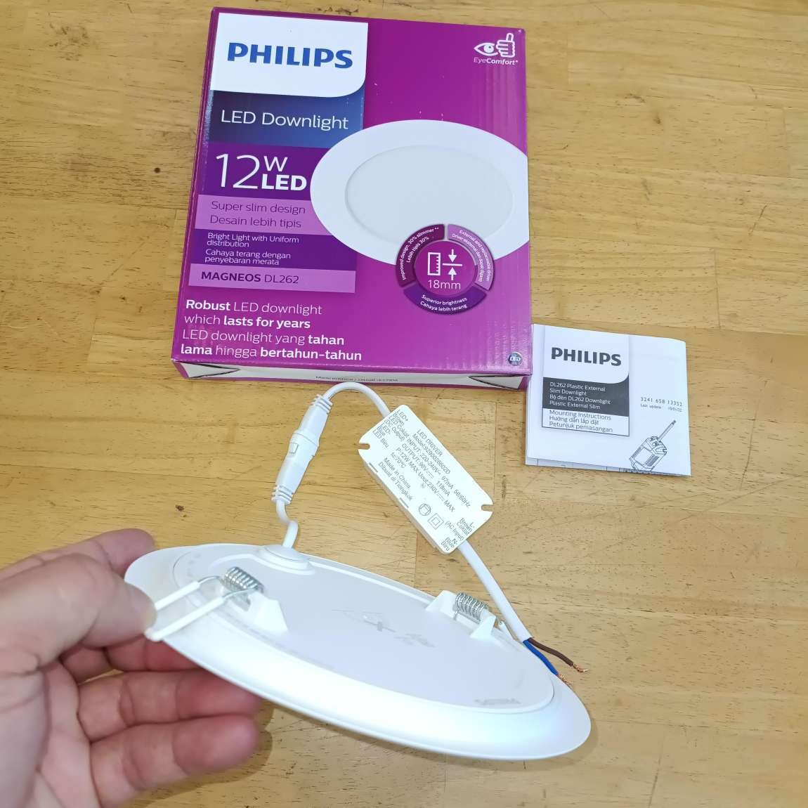 Đèn LED Âm Trần Siêu Mỏng PHILIPS 12W ( LED Downlight MAGNEOS DL262 )