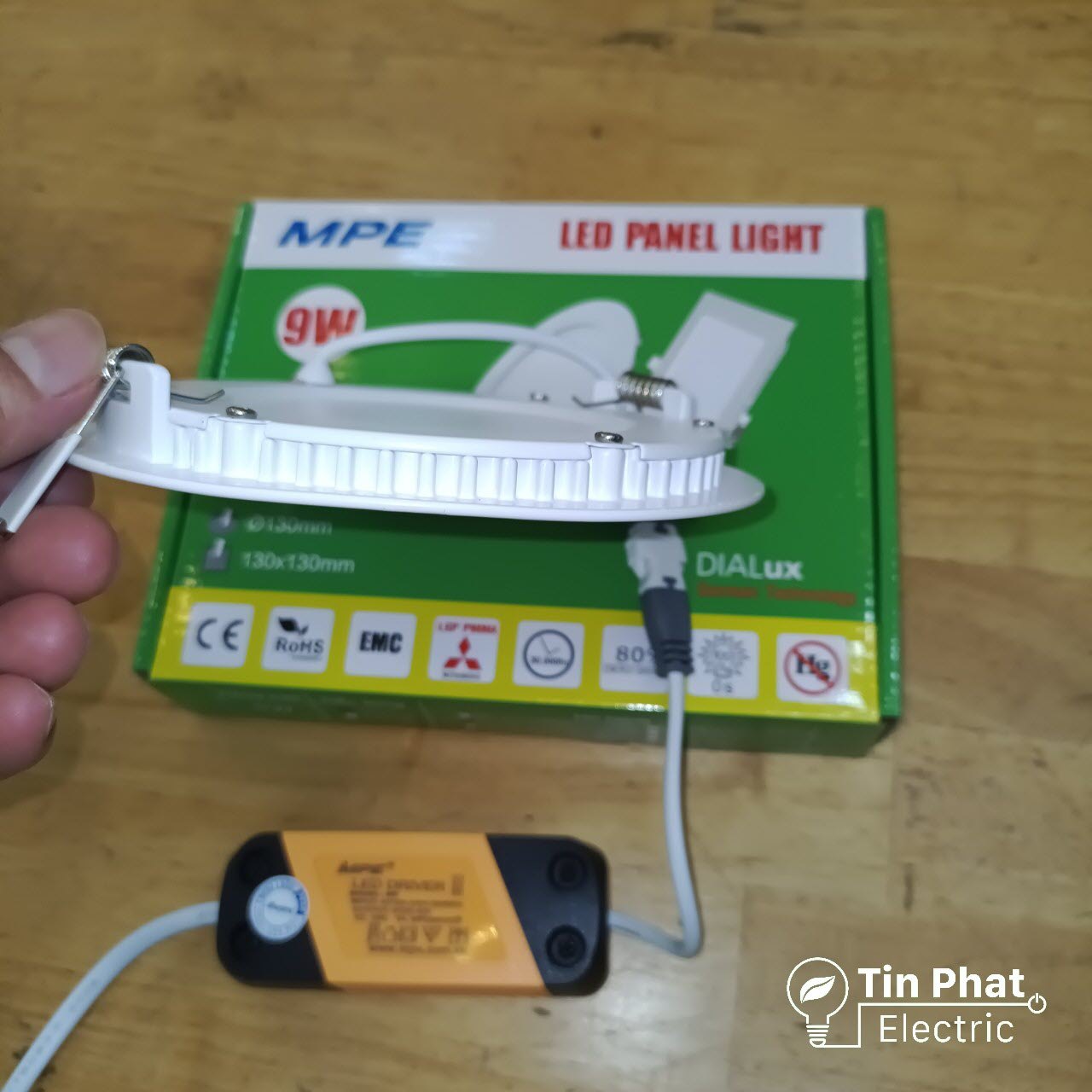 RPL-9V (Đèn led panel tròn âm 9W vàng)