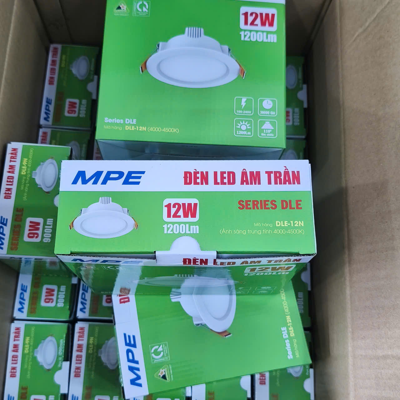 Đèn LED Downlight âm trần nhựa MPE 12W ánh sáng trung tính DLE-12N