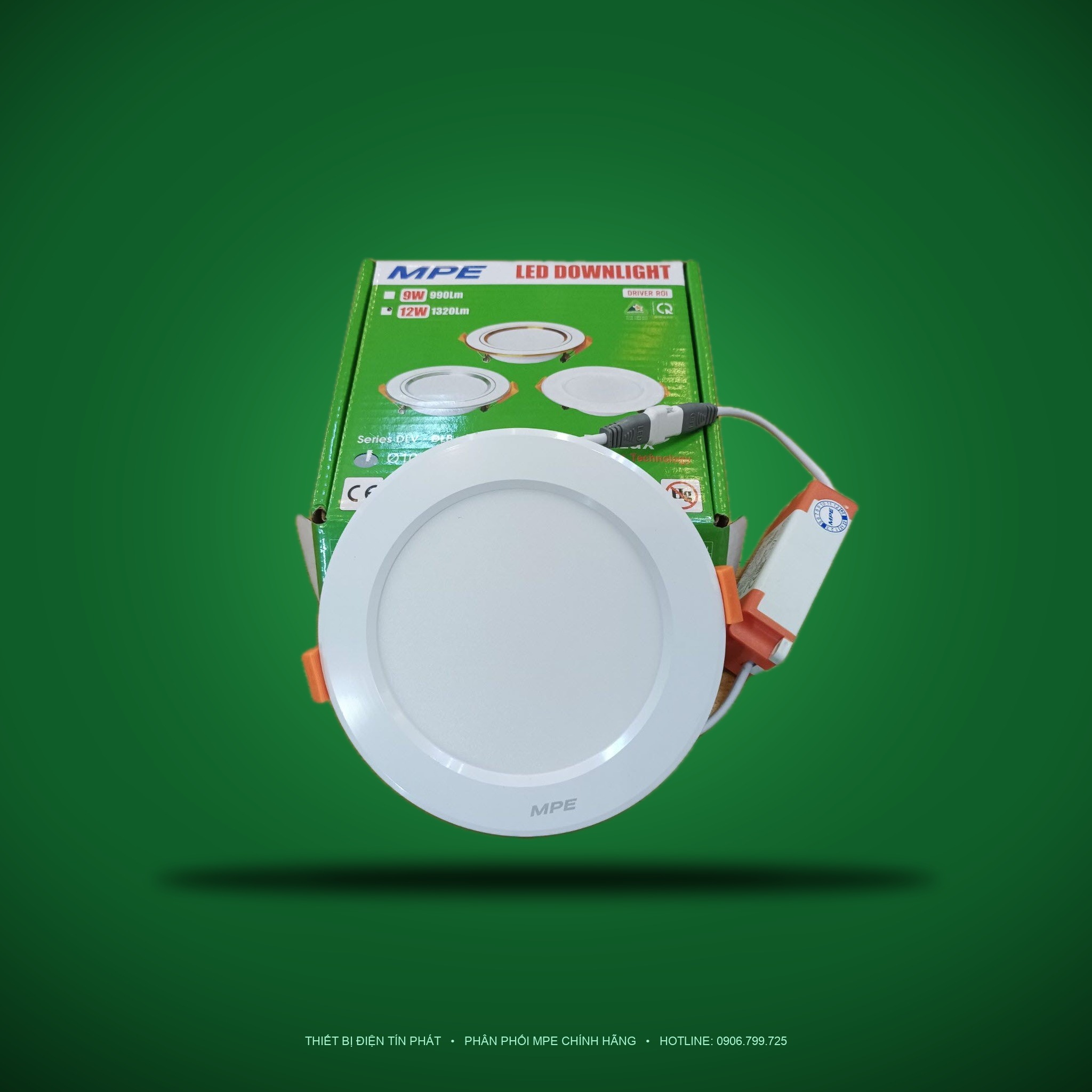 Đèn LED Downlight âm trần viền trắng MPE 12W ánh sáng vàng DLT-12V