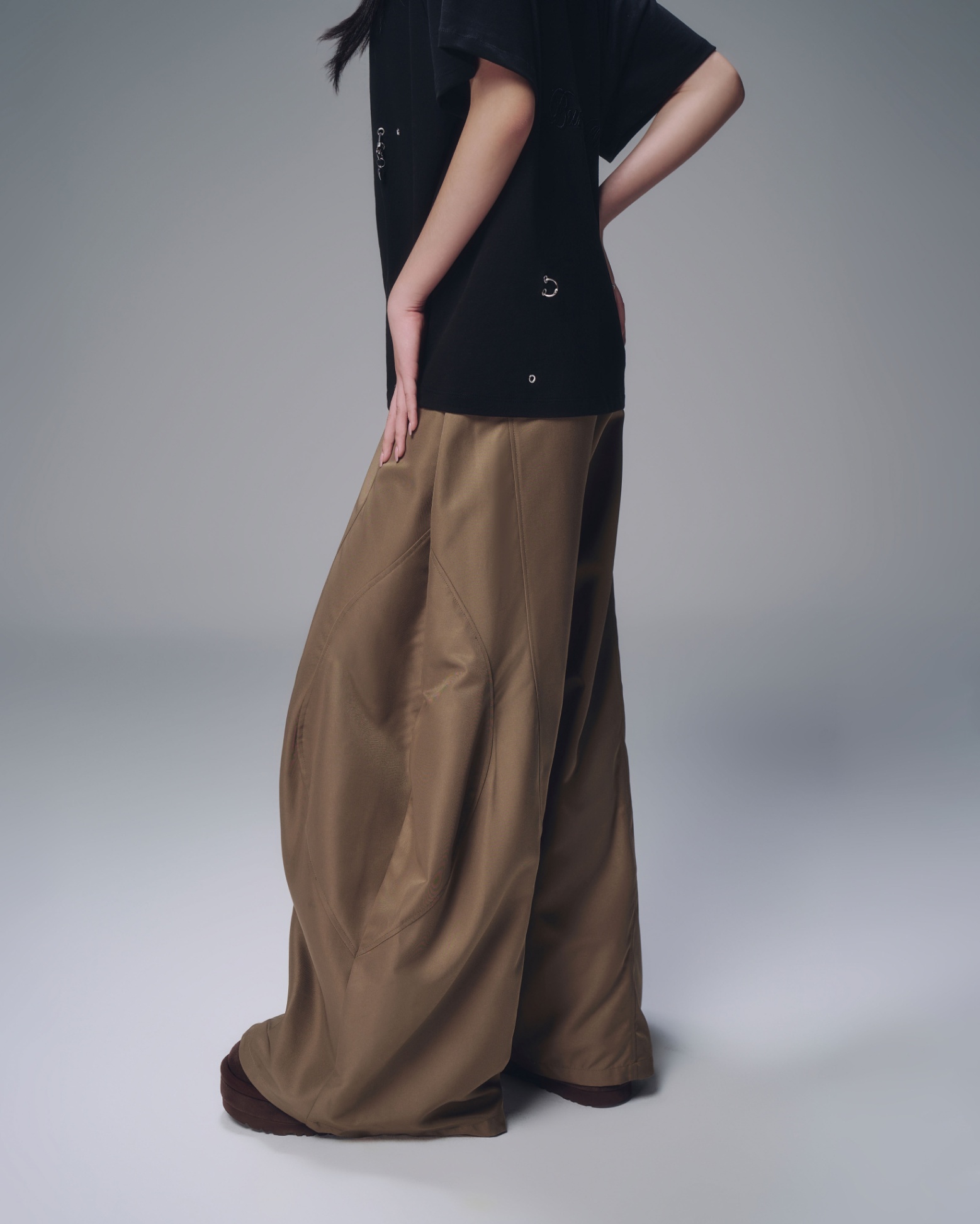 LUFT PANTS (BROWN)