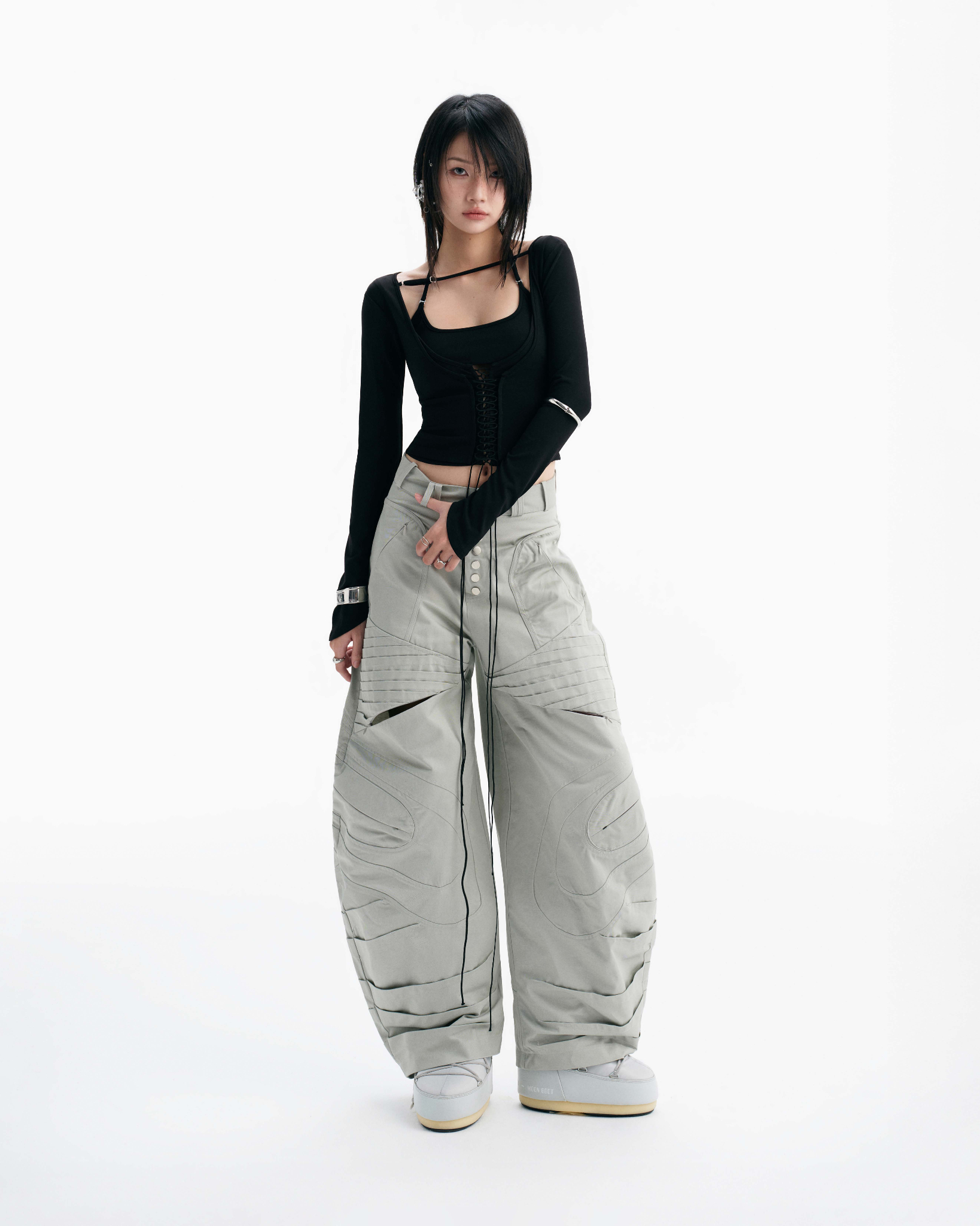 5. DESMOND PANTS (GREY)