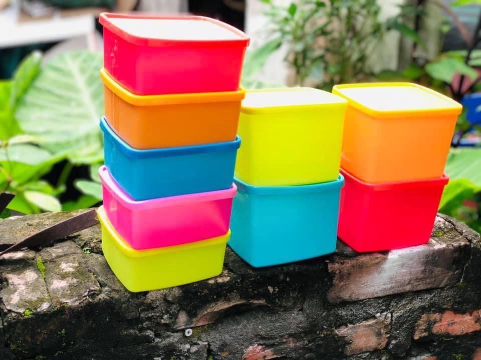 Set 9 hộp ngăn mát Tupperware màu sắc (4x1000ml, 5x600ml)