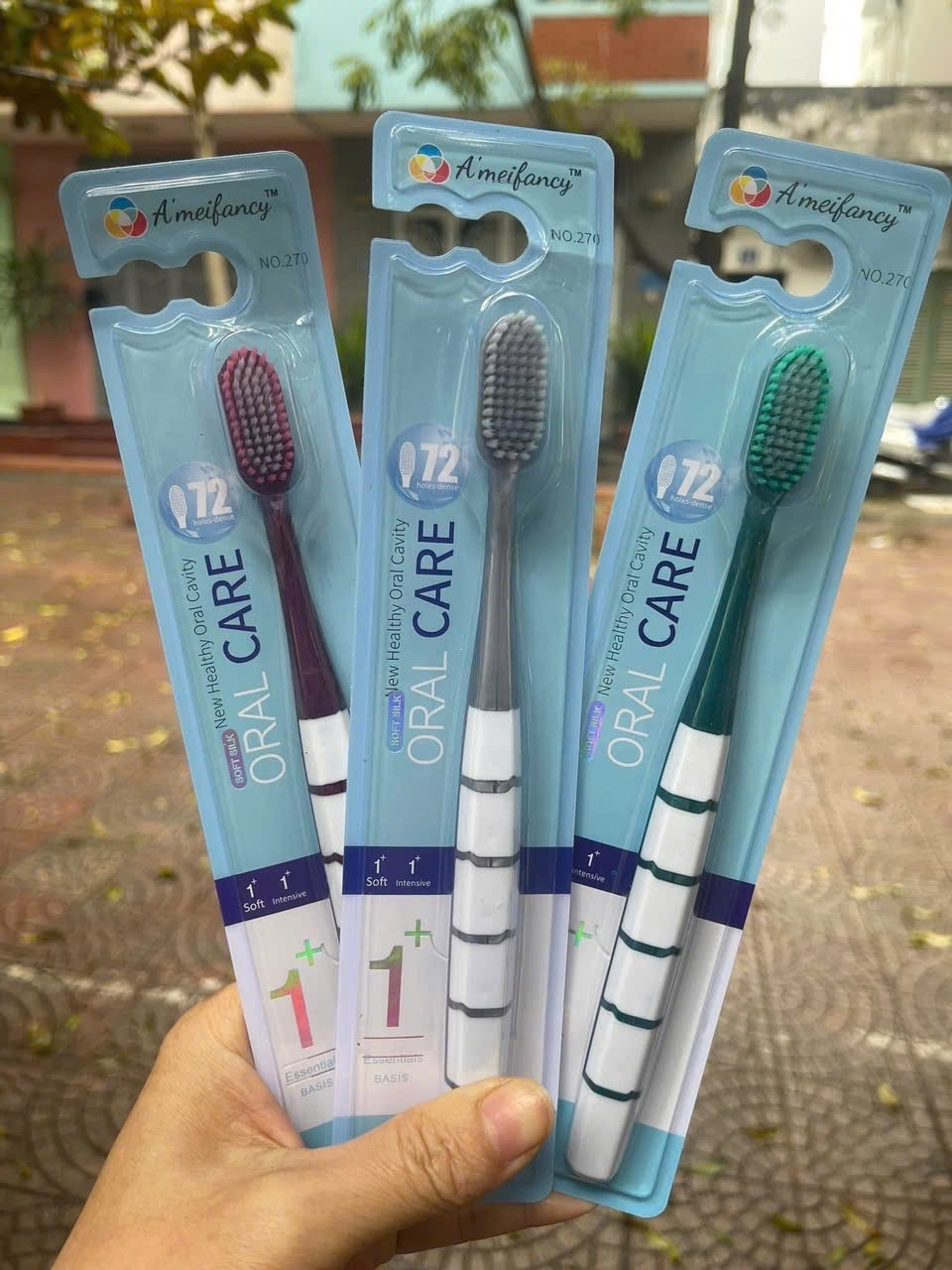 Set 10 bàn chải Oral Care