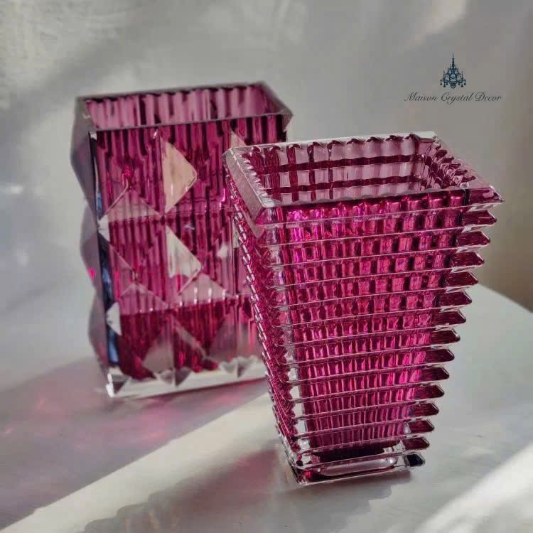 Lọ hoa thuỷ tinh màu hồng tím 22.5cm