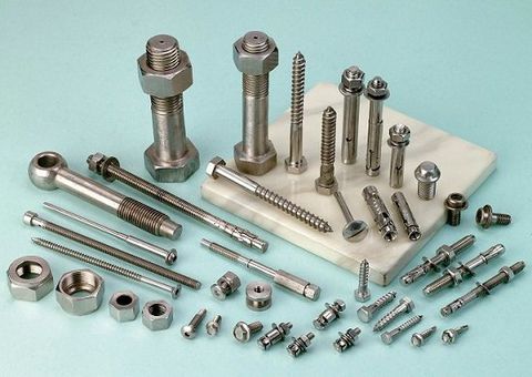 Bulong ren lửng và bulong ren suốt, loại nào tốt hơn?