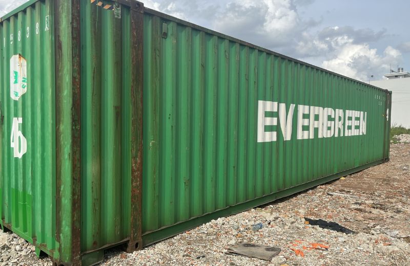 Container có khối lượng và loại thùng đa dạng phục vụ nhiều mục đích vận chuyển khác nhau.