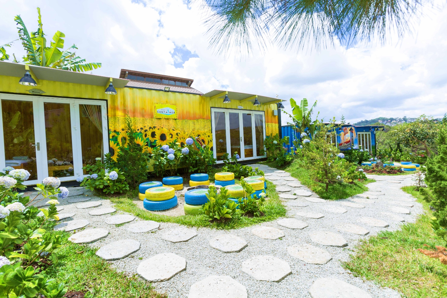 Homestay bằng container