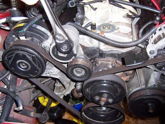 10 tiếng kêu bất thường trên ô tô báo hiệu hư hỏng