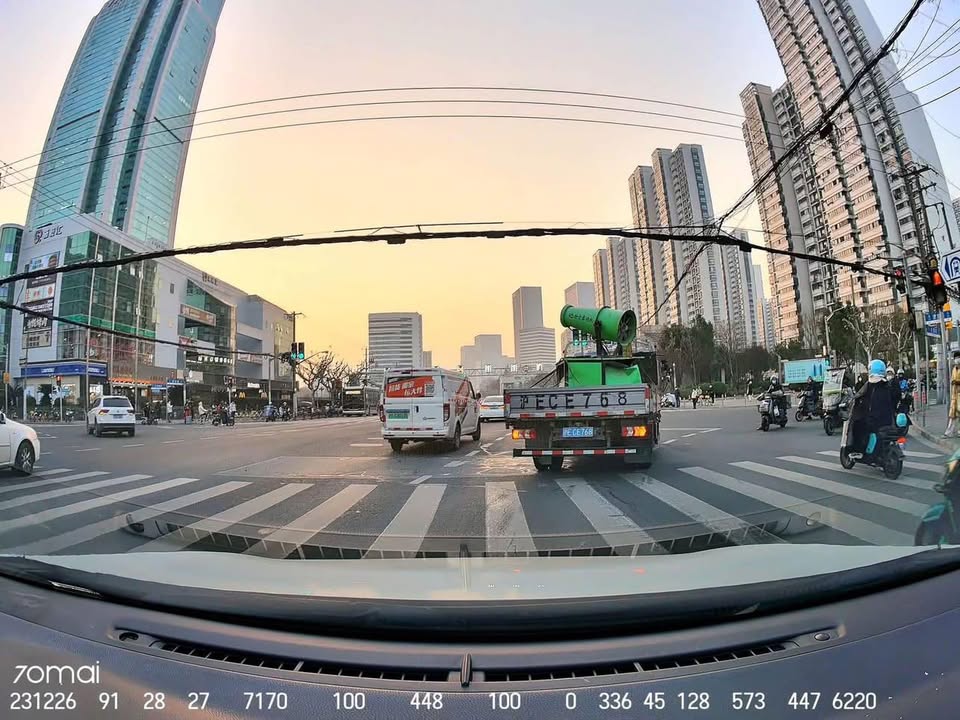 Camera hành trình ô tô