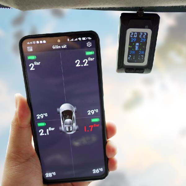 Lắp cảm biến áp suất lốp ô tô uy tín