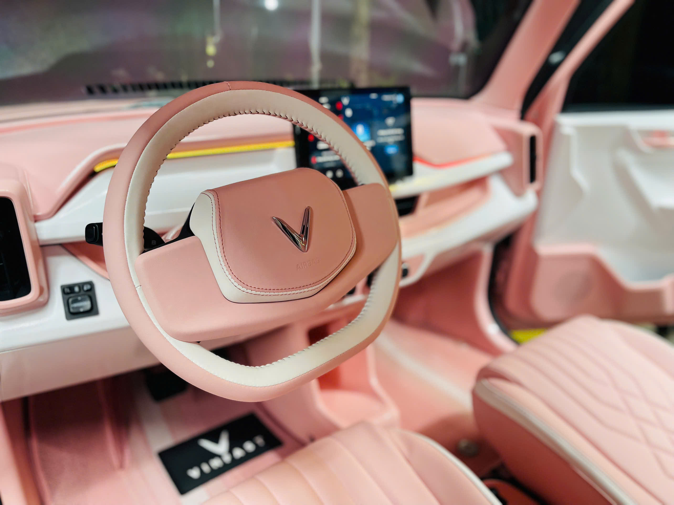 Độ VinFast VF3 Màu Hồng  Uy Tín Tại Nam Định | Cá Nhân Hóa Phong Cách Riêng