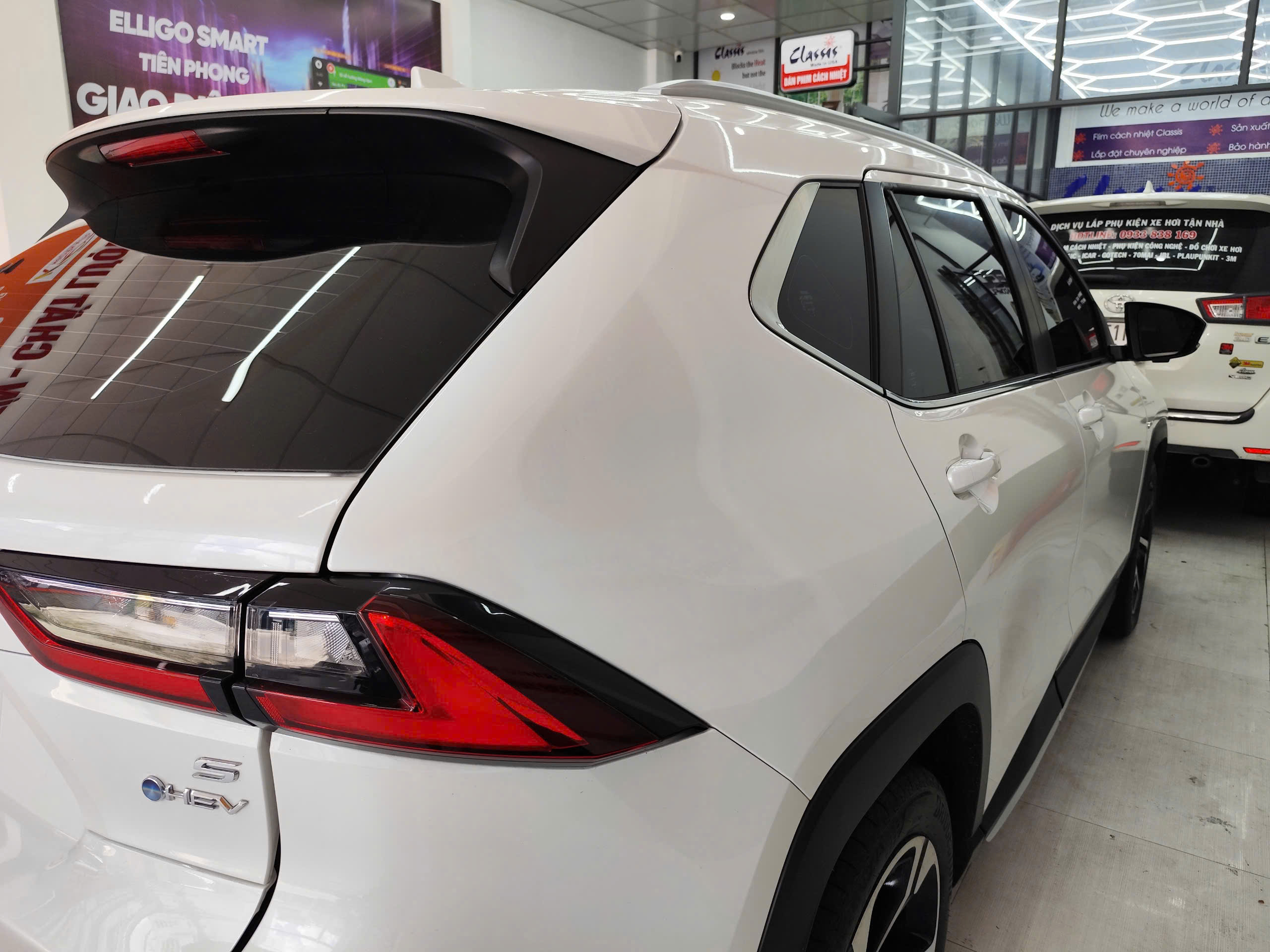 Dán phim cách nhiệt cho xe Toyota Yaris Cross