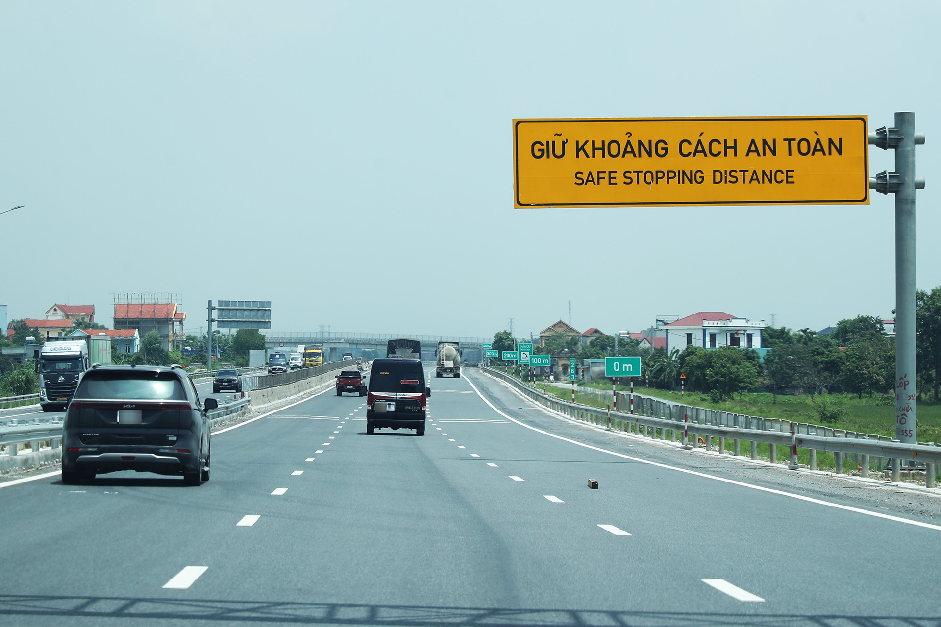 Khoảng Cách An Toàn Trên Cao Tốc 2026: Đừng Để Vài Chục Mét Khiến Bạn Mất 4–6 Triệu