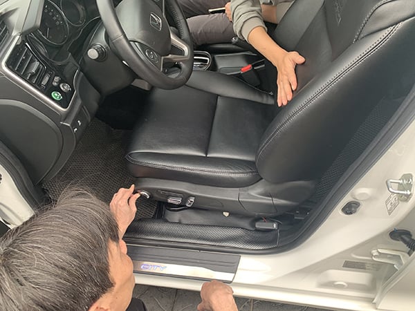 Độ ghế chỉnh điện ô tô