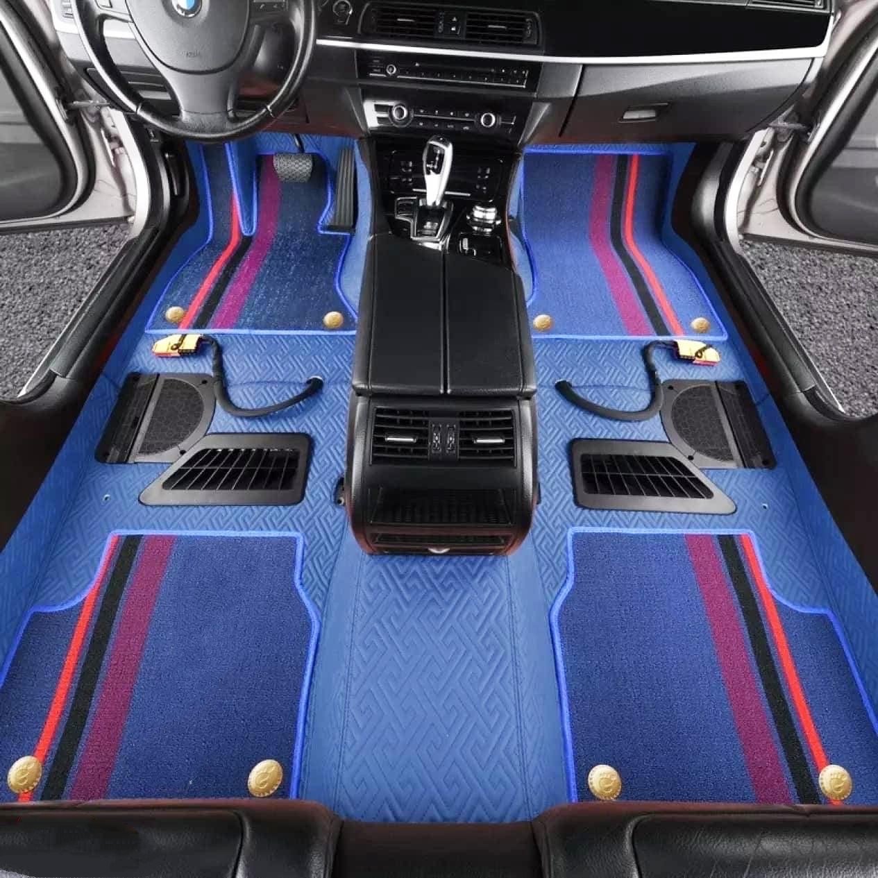 Phân Tích Ưu Nhược Điểm Của Thảm Sàn 360 và Thảm Nhựa Đúc Ô Tô