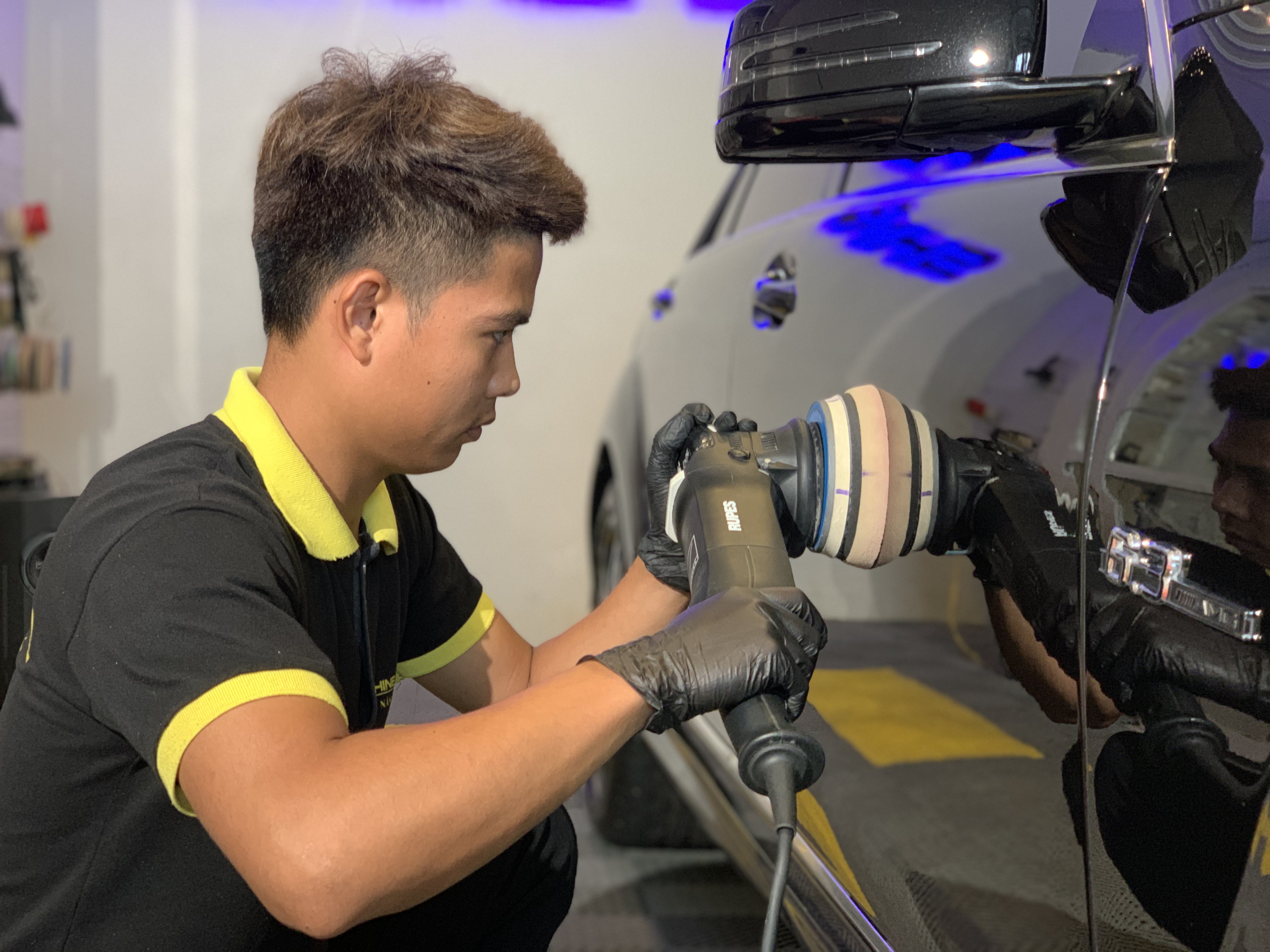 Đánh bóng hiệu chỉnh bề mặt sơn