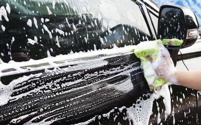 Rửa xe ô tô đúng cách