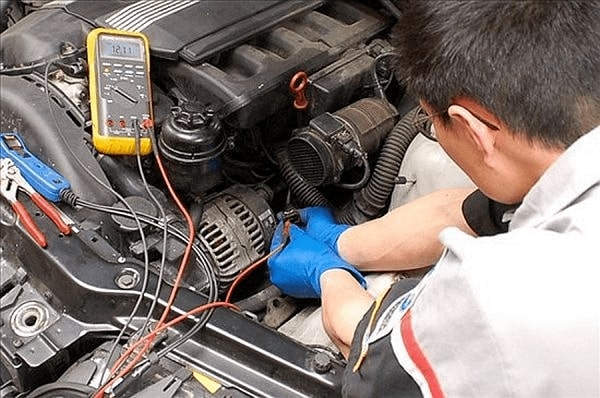 Kiểm tra máy phát điện cho ô tô