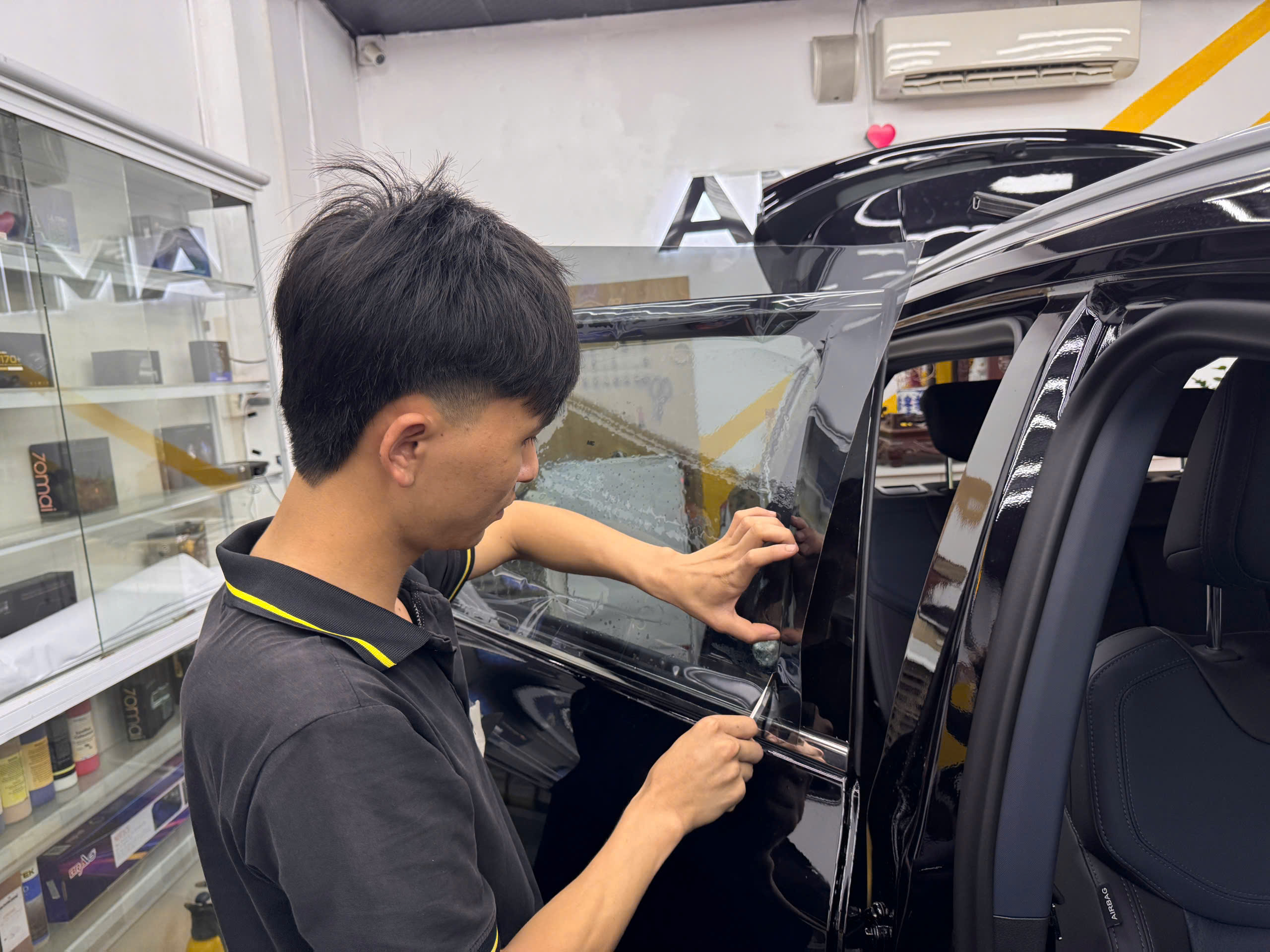Thi công phòng kín phim cách nhiệt