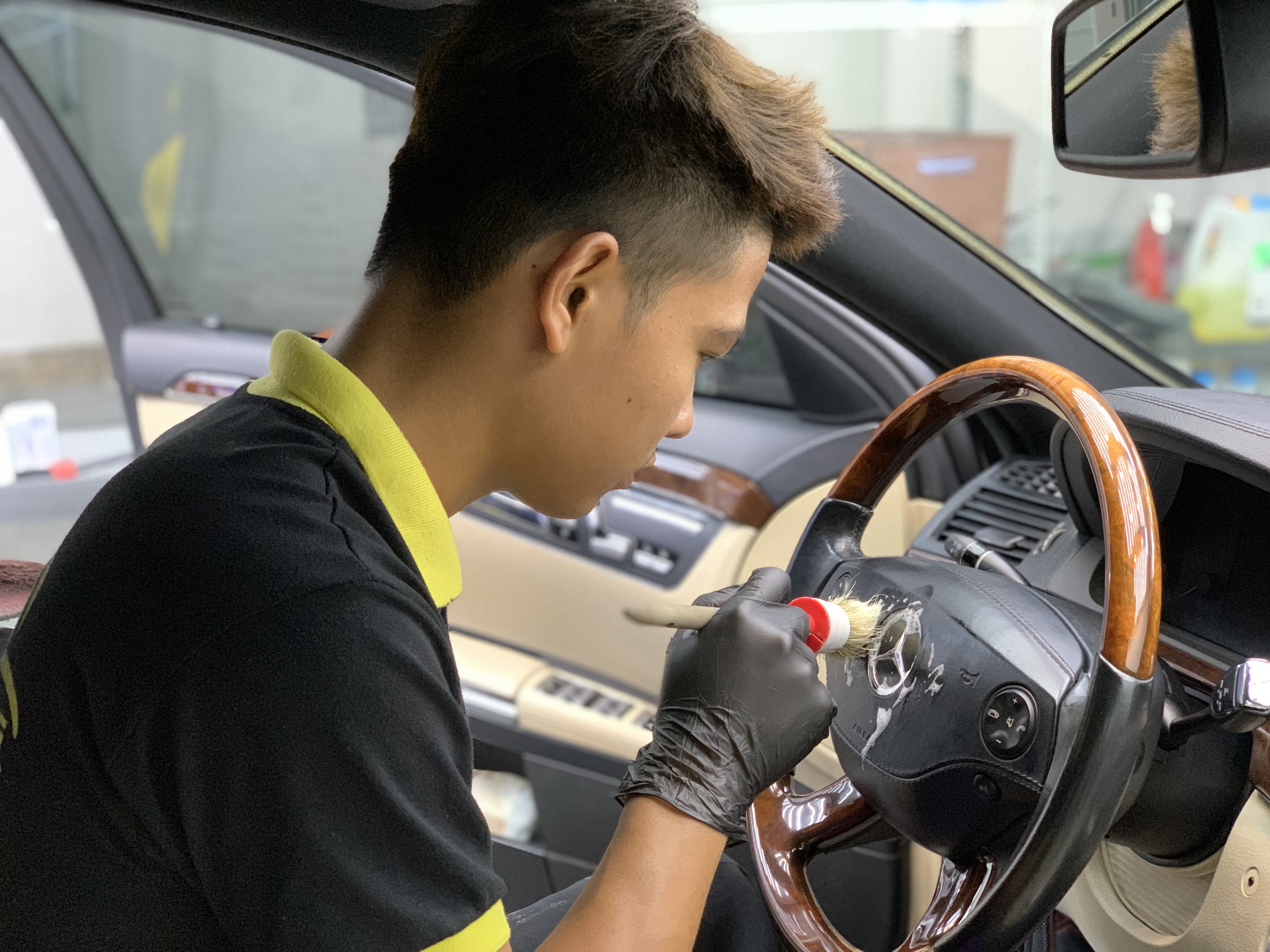Quy trình dọn nội thất ô tô