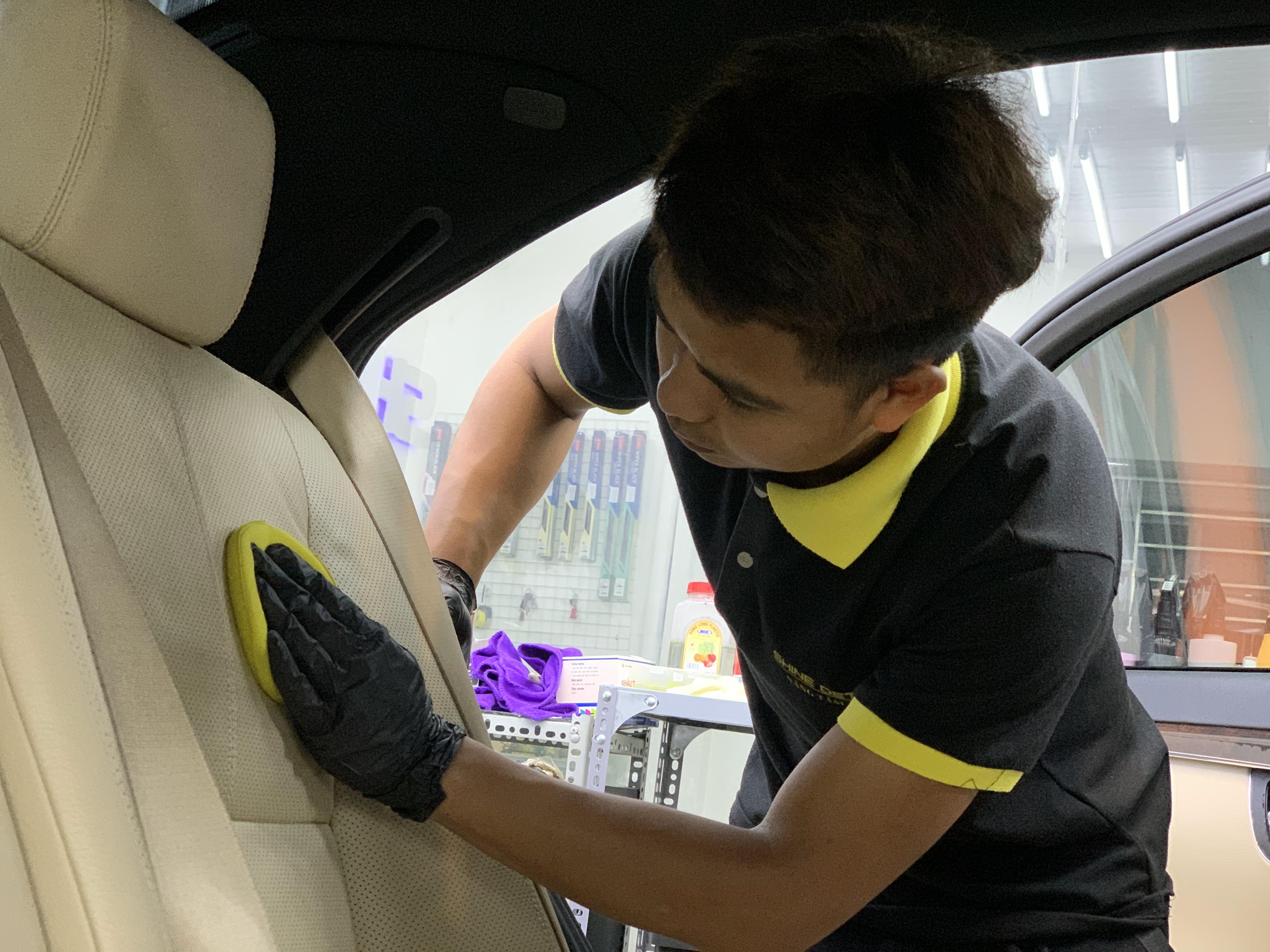 Dọn nội thất ô tô uy tín