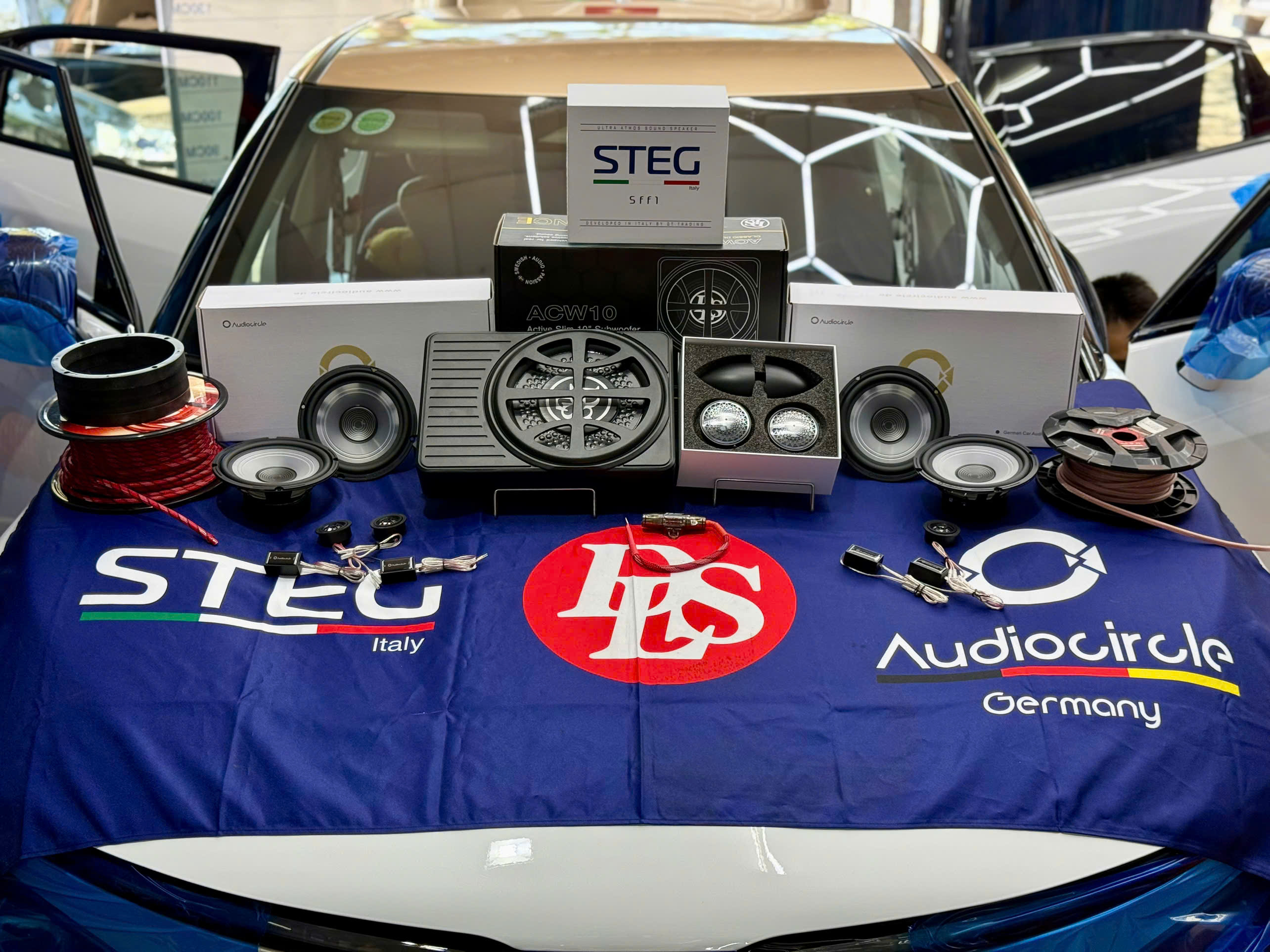 Combo Độ Loa Cho Vinfast VF7 Uy Tín Tại Nam Định: Giải Pháp 