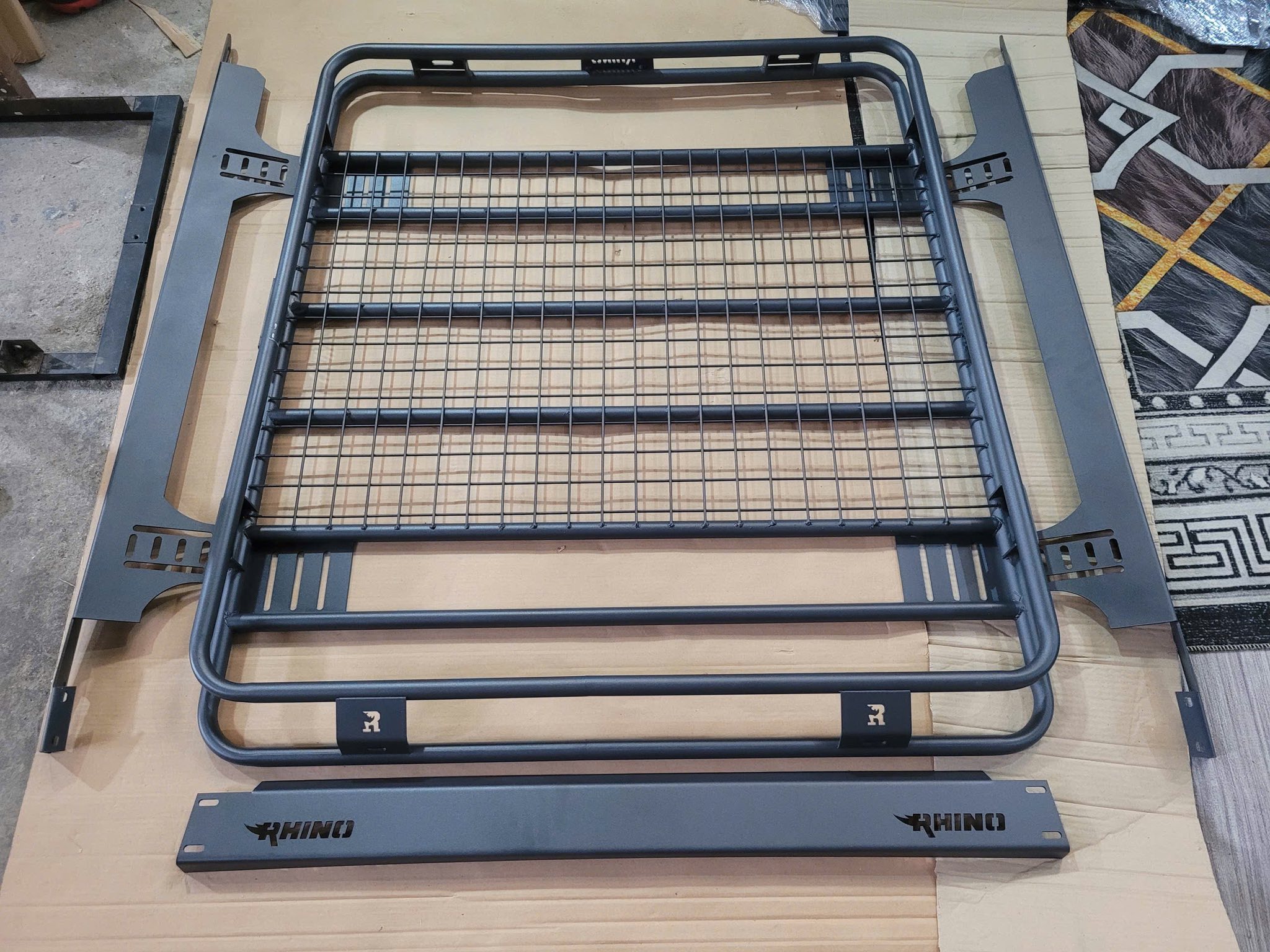 Giá nóc VF3 mẫu RHINO