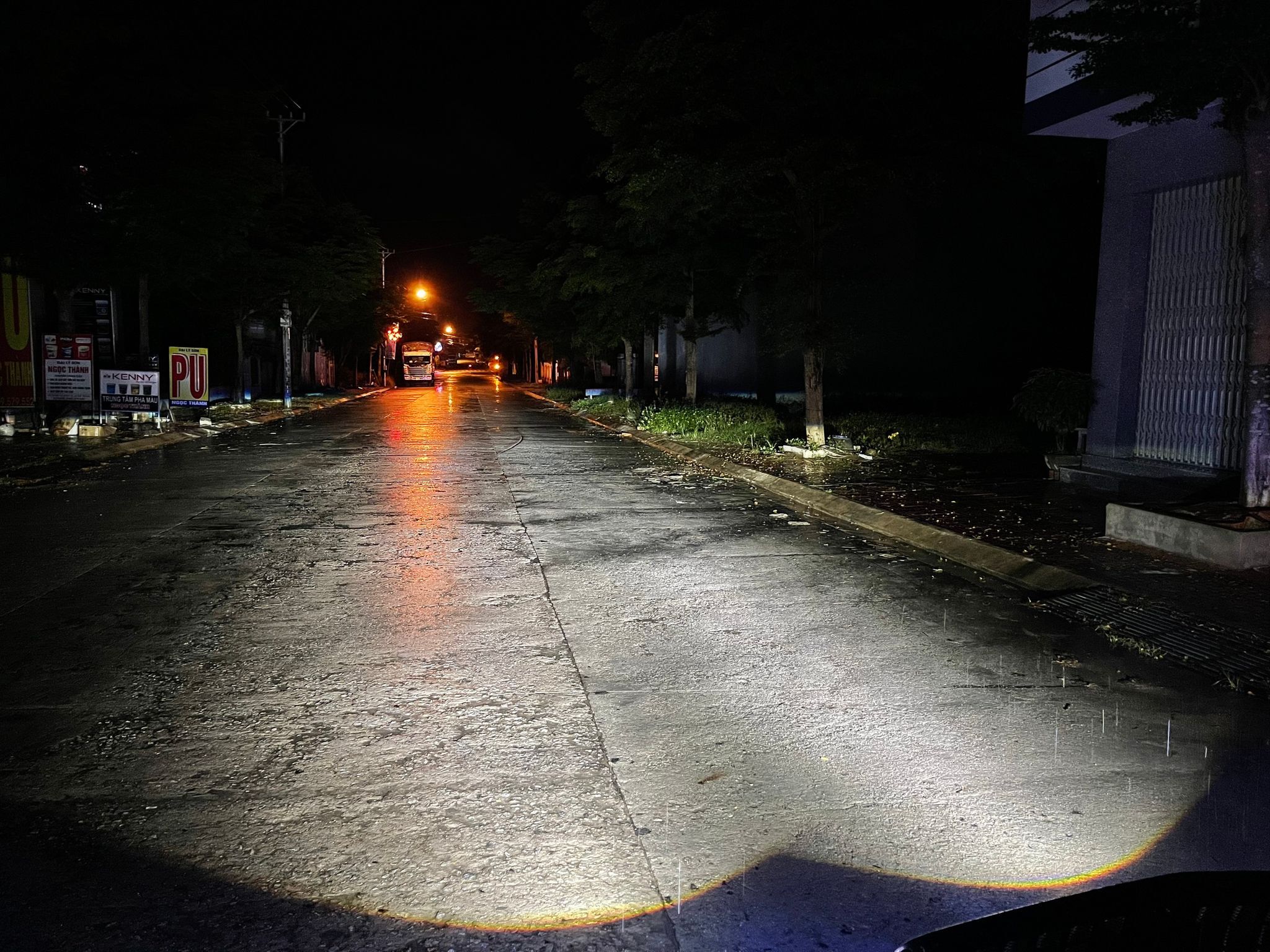 Bi Led Aozoom Wolf Light uy tín gần đây
