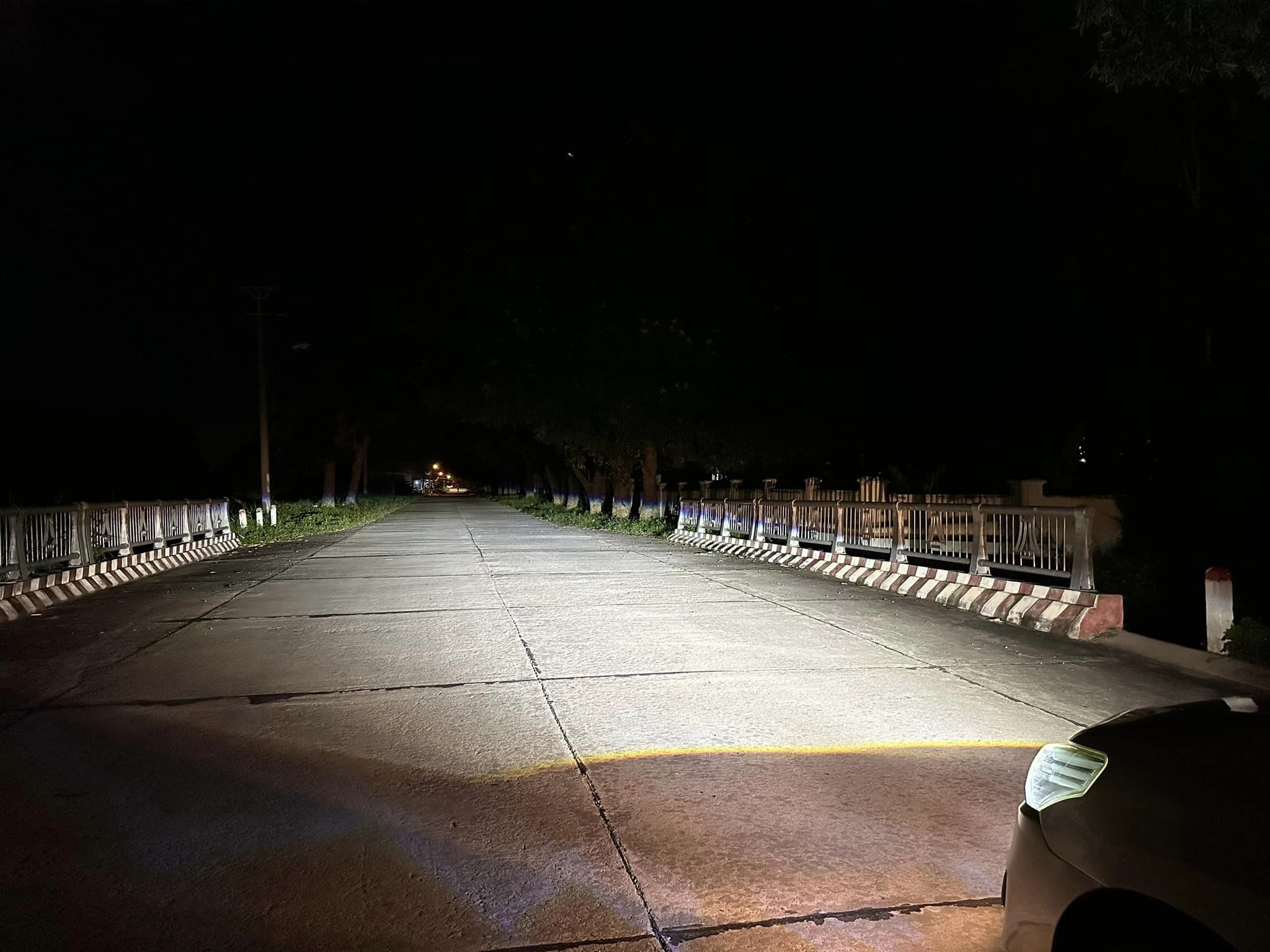 Lắp Bi Led Aozoom Leo Light