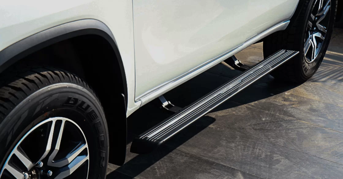 Lắp Bậc dẫm chân Mazda CX3