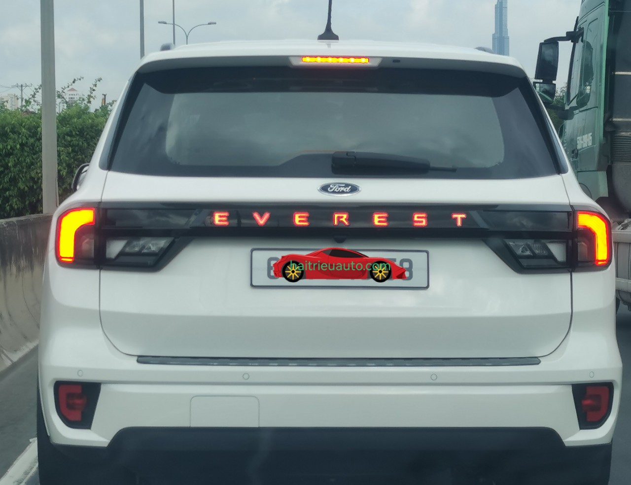 Đèn Led Cốp Cho xe Ford Everest