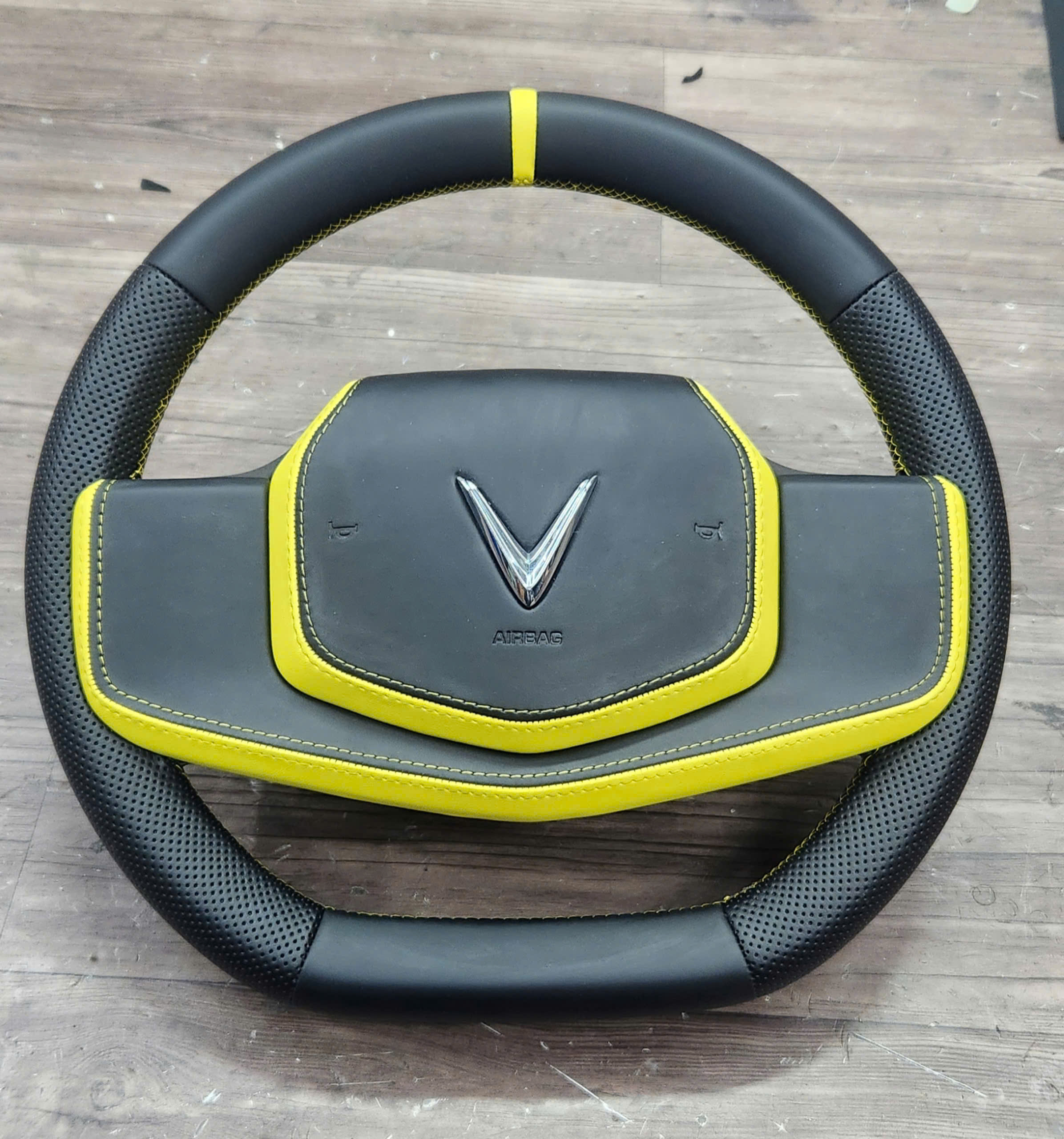 Bọc da nắp còi VF3 gần đây