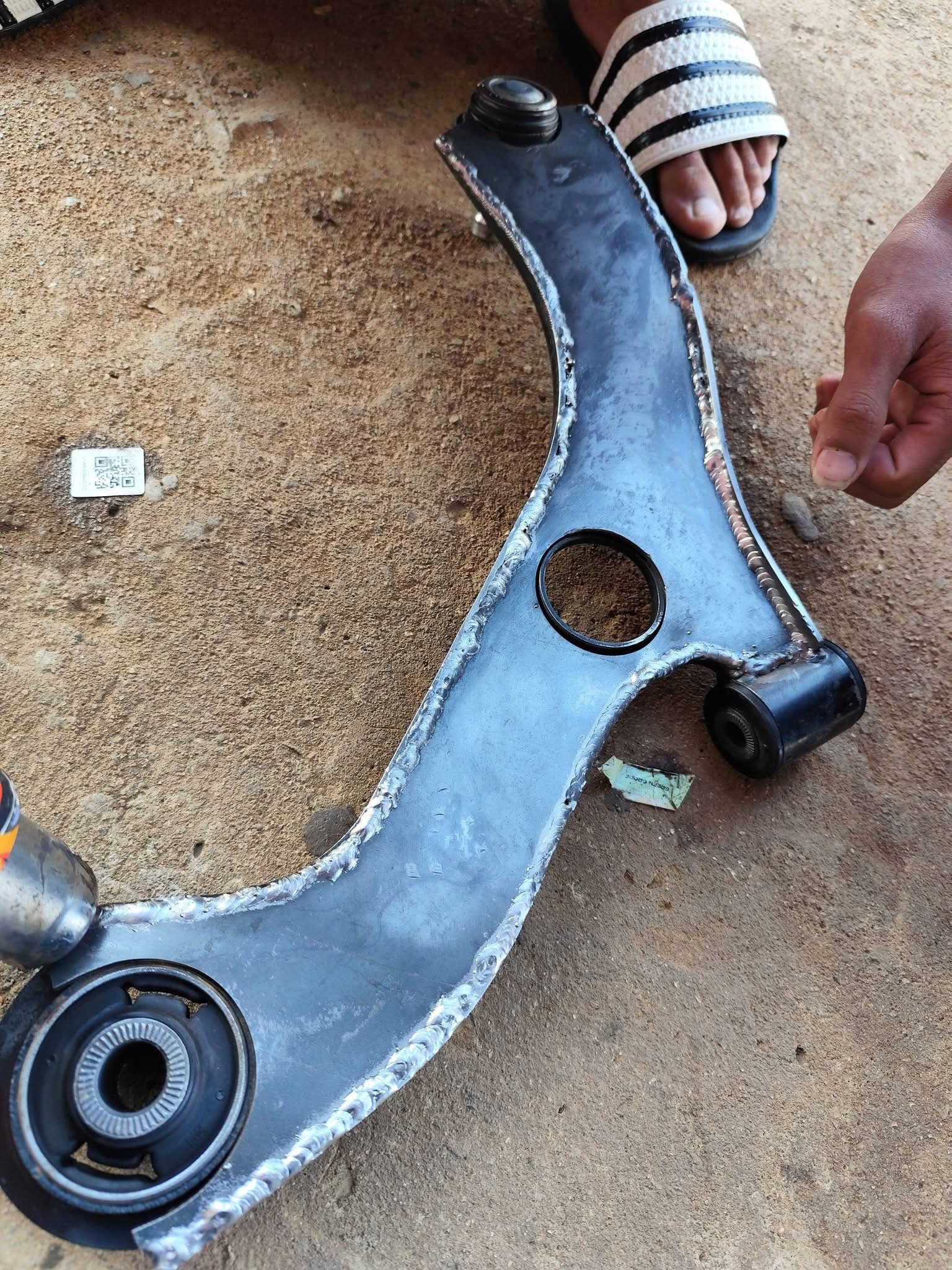 Gia cố càng cho xe vf3