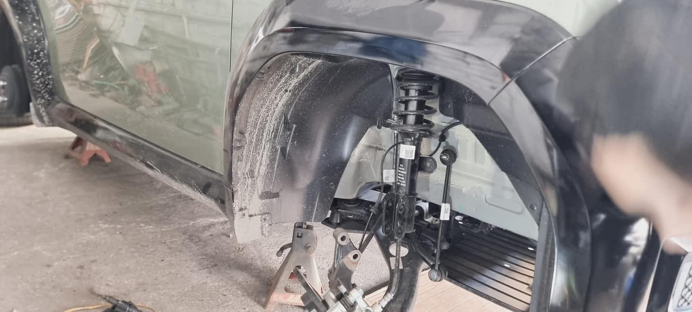 Lắp bộ giảm xóc MTS VF3