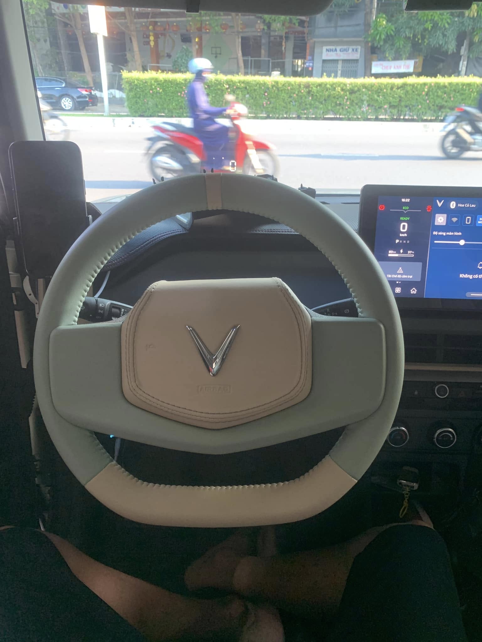Khâu da vô lăng VF3 uy tín gần đây