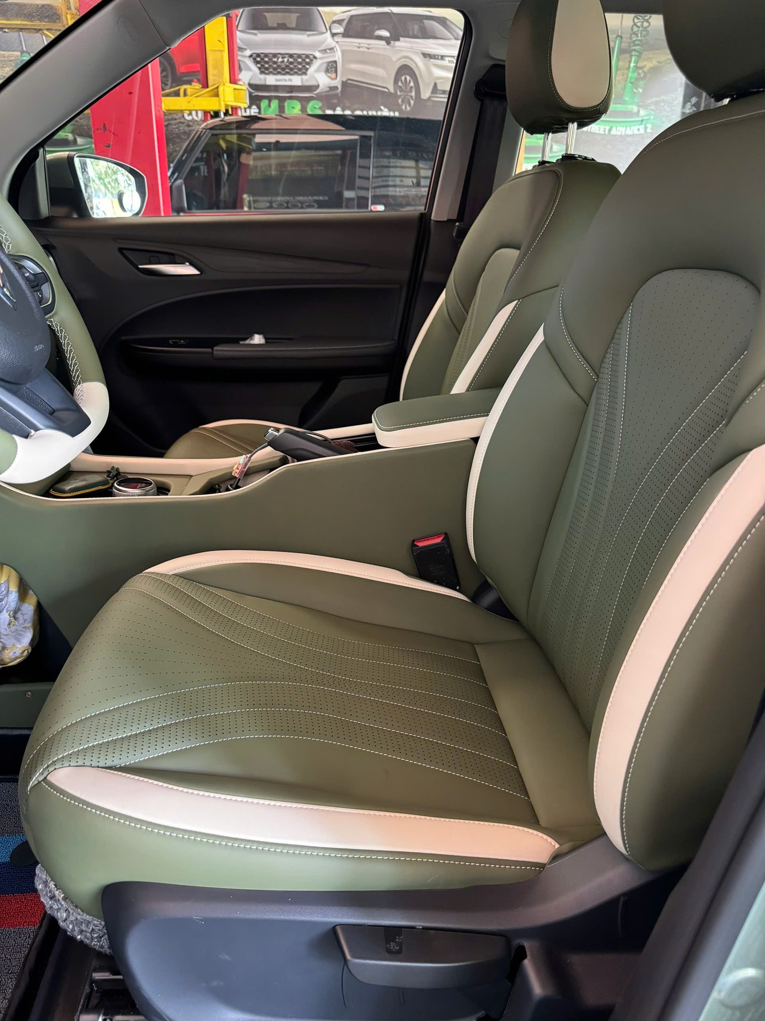 Bọc ghế da cho VF5 uy tín