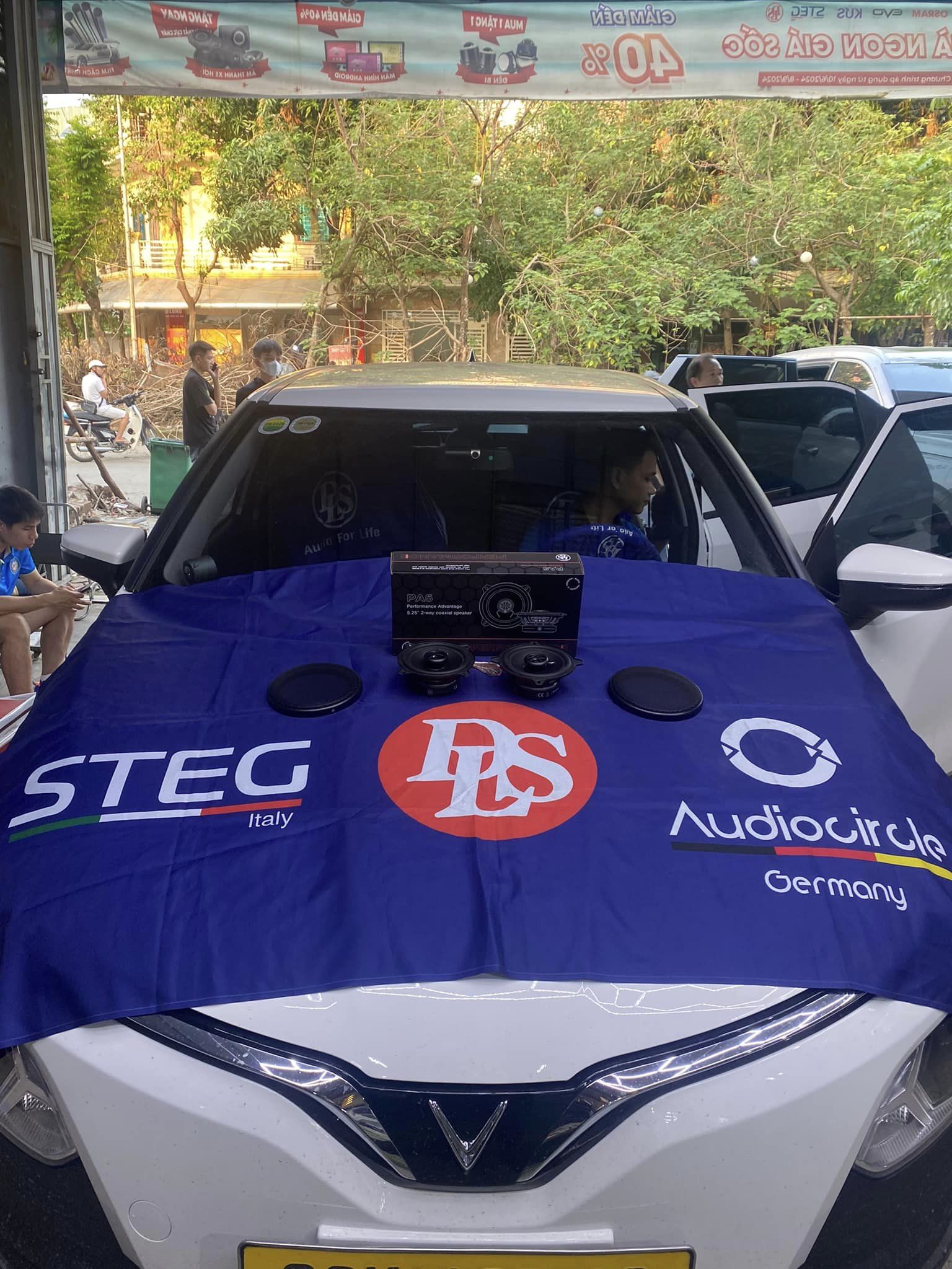 Độ loa cho xe VF5 gần đây