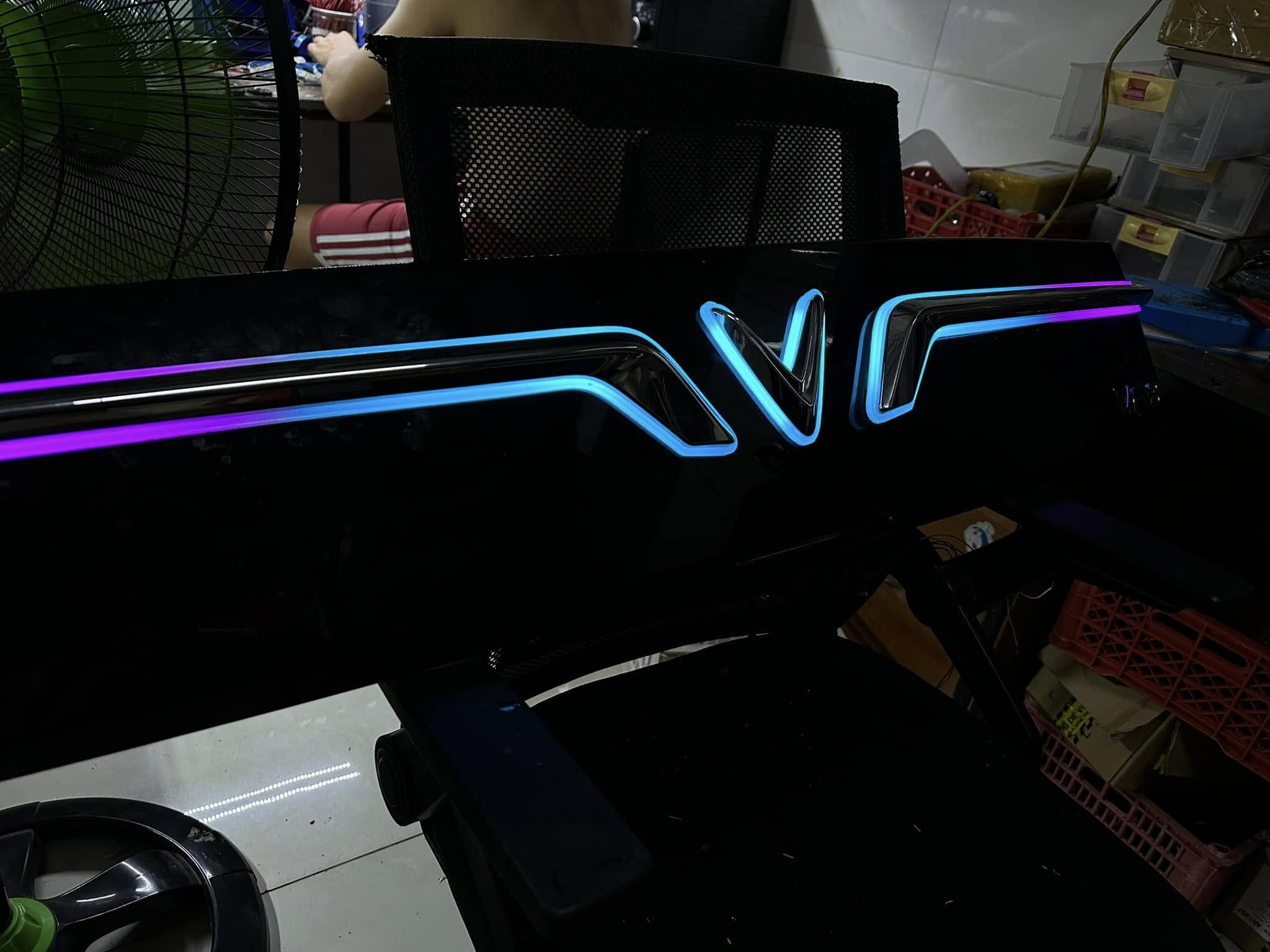 led cánh chim vf5