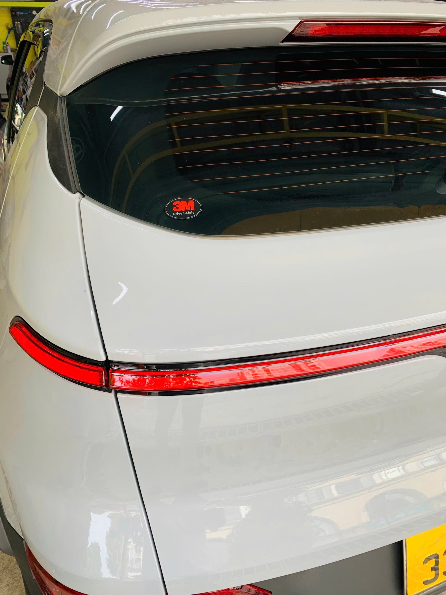 dán phim cách nhiệt xe VF5