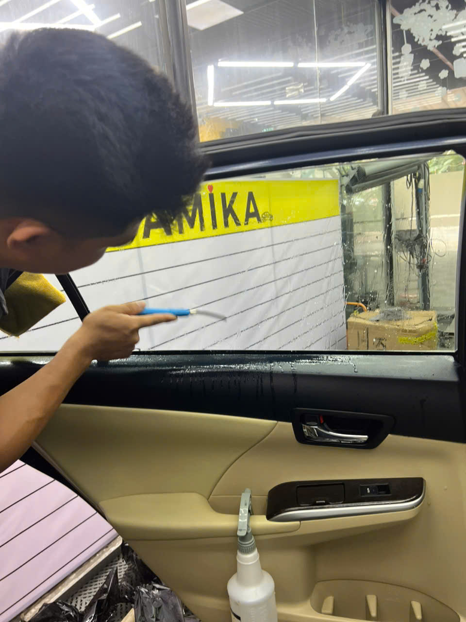 Dán phim cách nhiệt cho Camry