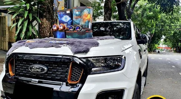 Độ đèn Ford Ranger gần đây