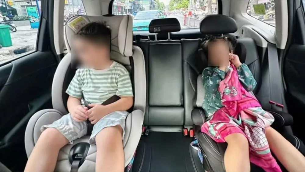 ghế trẻ em ô tô