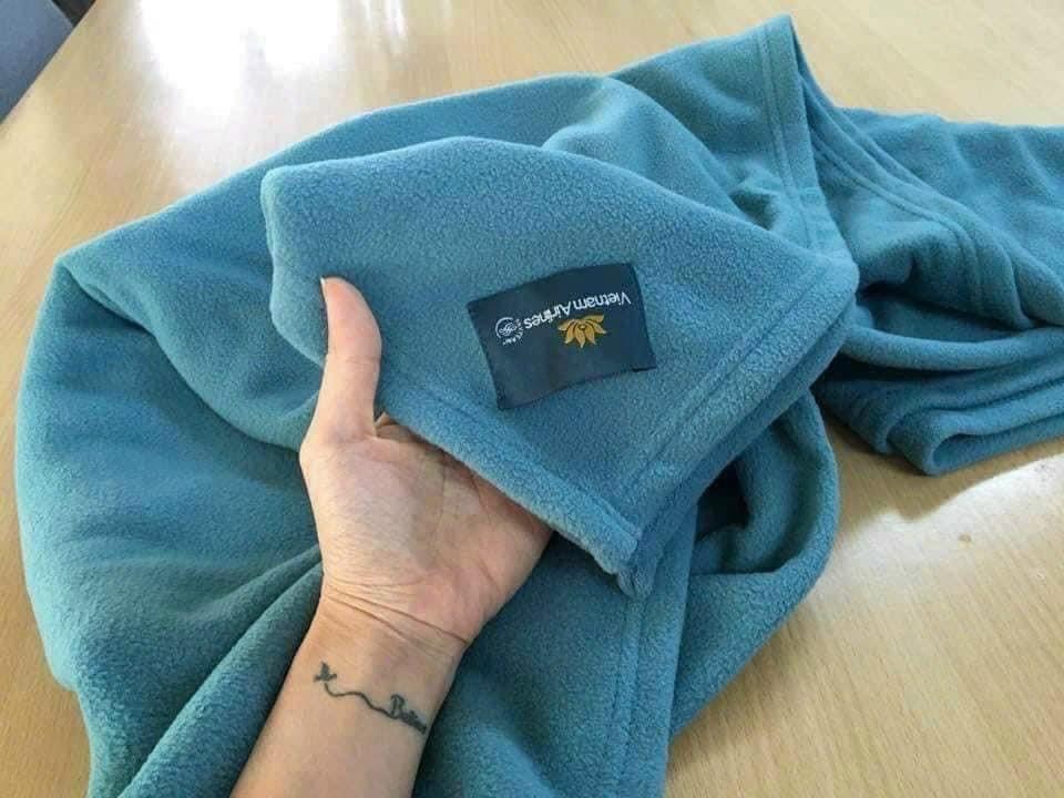 Chăn Nỉ Vietnamairline