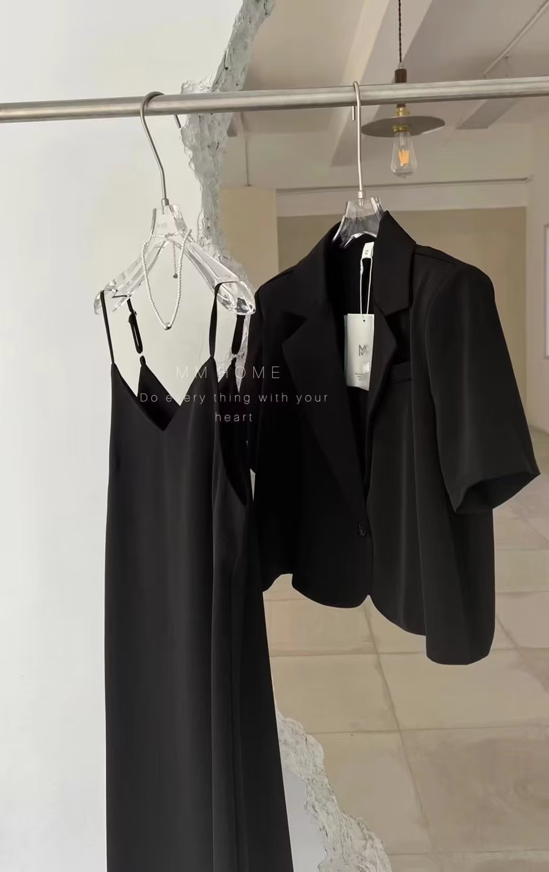 Set áo vest ngăn tay kèm váy 2 dây mới