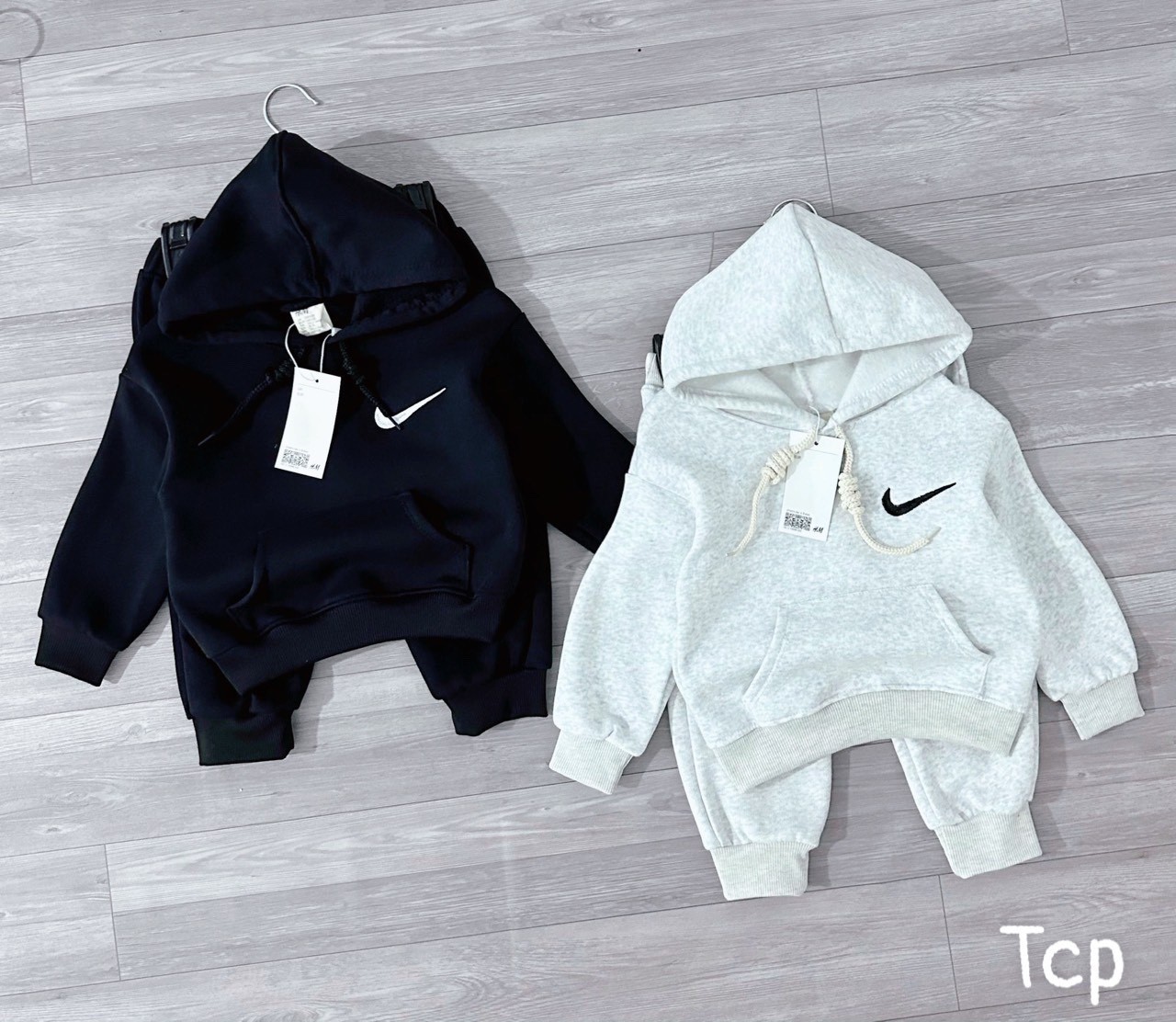 Bộ nỉ nike hoodie 2 màu cho bé